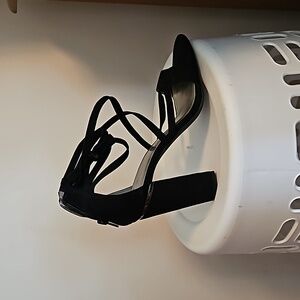 Worthington Strappy Black Heels 11